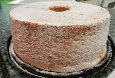 Vanilla and Strawberry Cake Recipe