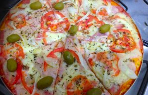 Portuguese Style Ham Pizza Recipe