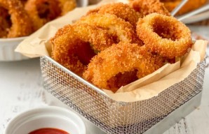 Hayley's Crispy Fried Onion Rings