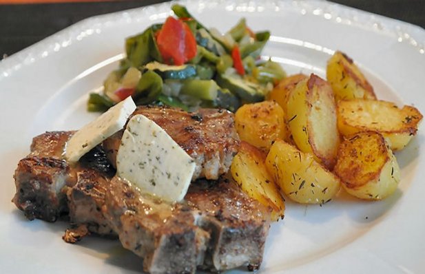 Grilled Porkchops with Potatoes Recipe