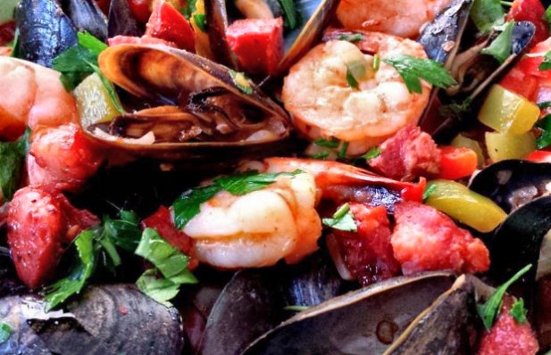 Portuguese Mussels & Shrimp with Chouriço Recipe