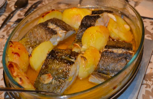 Portuguese Baked Cod Loins Recipe - Portuguese Recipes
