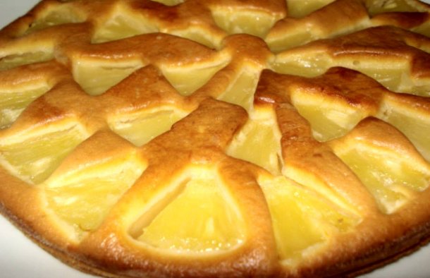 This Portuguese pineapple tart recipe is easy to make and great to share with family and friends. 