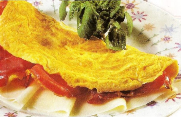 Portuguese Ham & Cheese Omelette Recipe - Portuguese Recipes