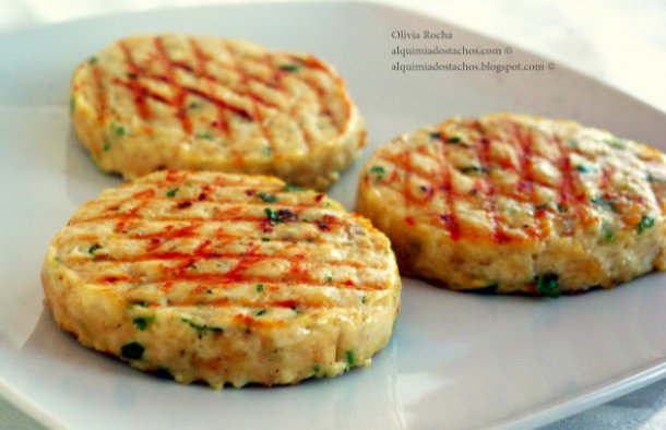 This chicken burgers recipe is very easy and very quick to make, enjoy.