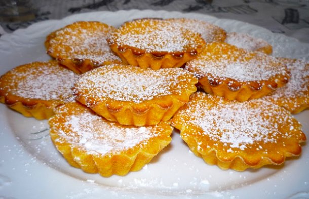 Portuguese Carrot Cupcakes Recipe