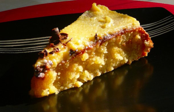 Portuguese Almond & Yolk Cake Recipe - Portuguese Recipes