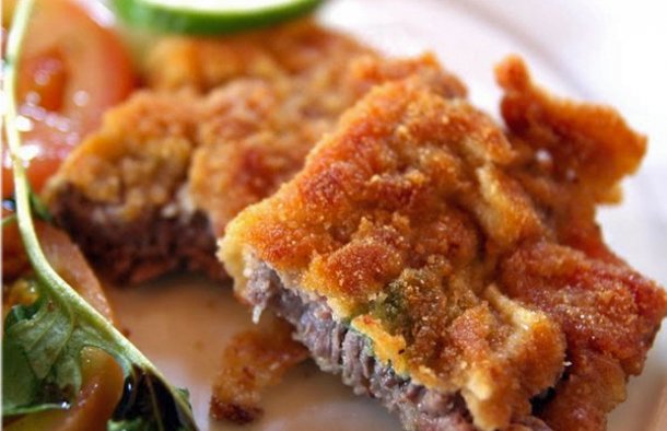 These Portuguese breaded fried steaks (bifes panados) burst with flavor from the garlic and olive oil combination.