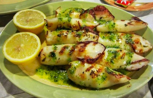 Portuguese Grilled Squid with Green Sauce Recipe - Portuguese Recipes
