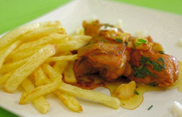 Serve this simple and delicious Portuguese fried beer chicken (frango frito com cerveja) with fries and a salad.