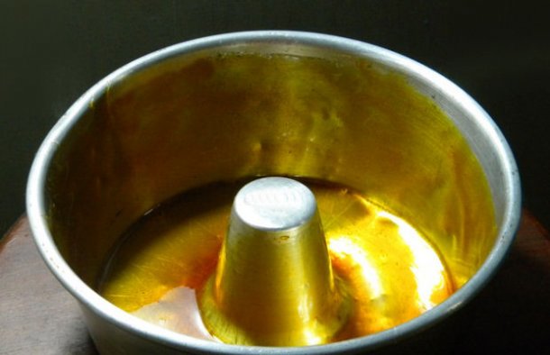 How to Caramelize a Pudding Pan