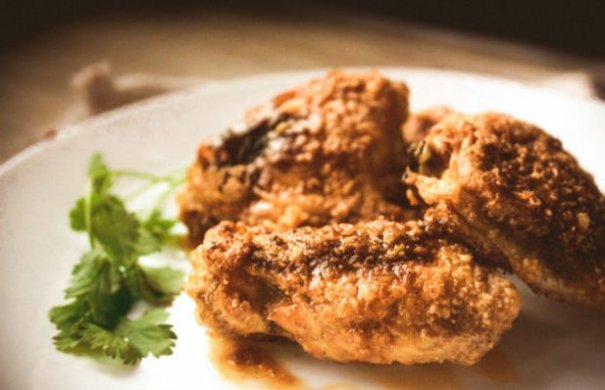 Learn how to make this crispy baked chicken recipe, it's easy and very tasty.