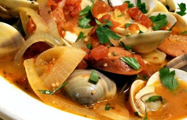 How to make Portuguese steamed clams.
