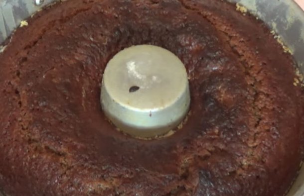 Madeira Bolo Preto (Black Cake) Recipe - Portuguese Recipes