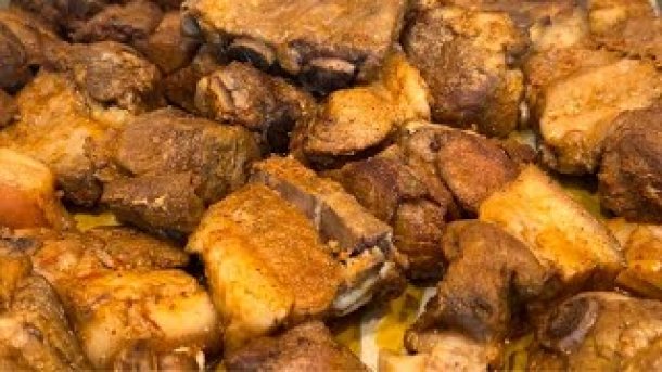 How to Make Portuguese Marinated Pork (Torresmos)
