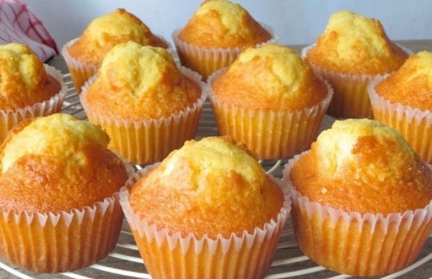 Yogurt cupcakes (Queques de Iogurte)